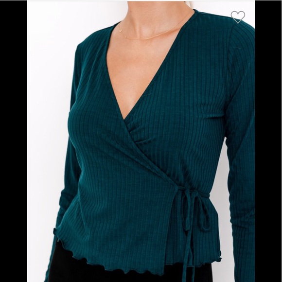 Gilli wrap top - Picture 2 of 2